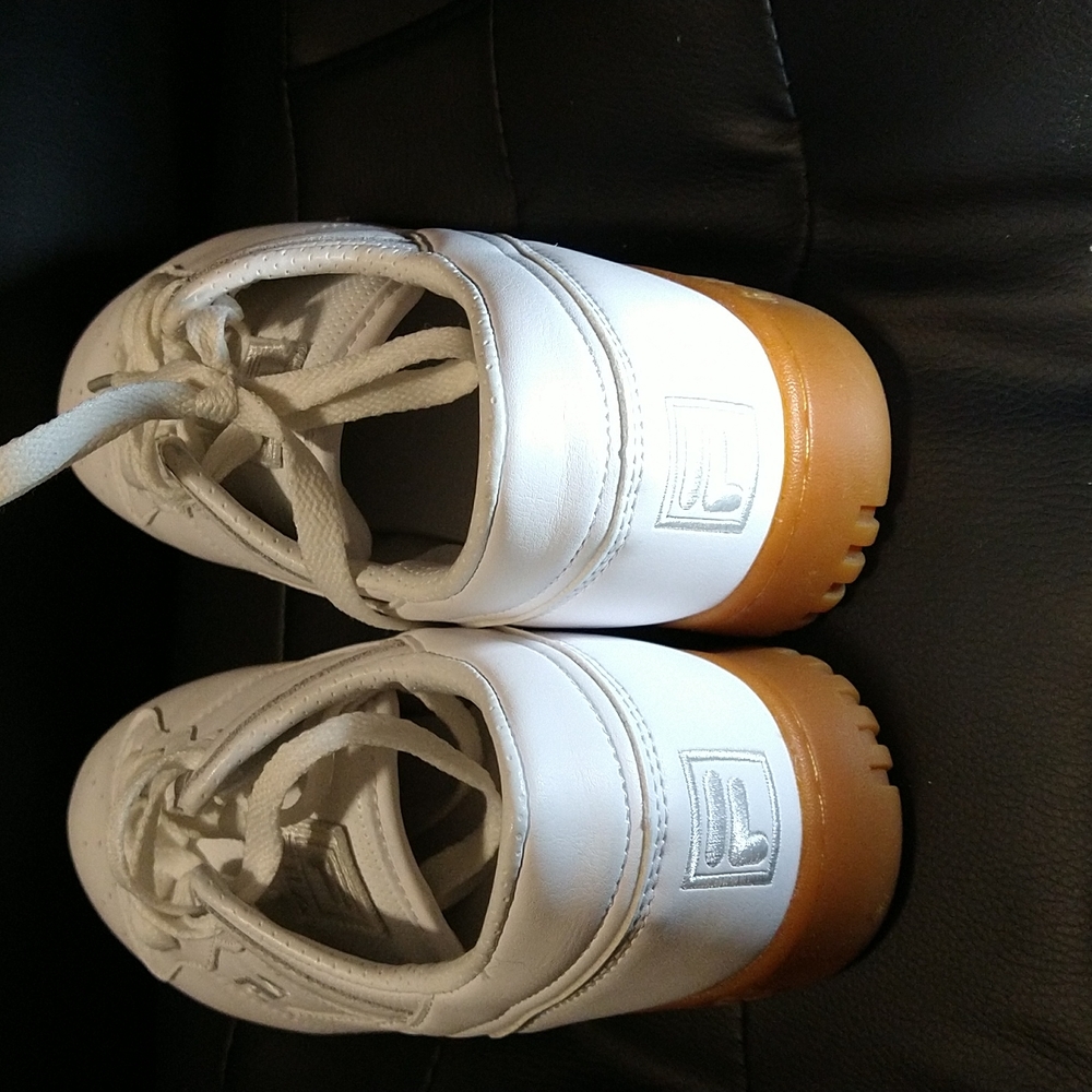 Shoes - Picture 4 of 4